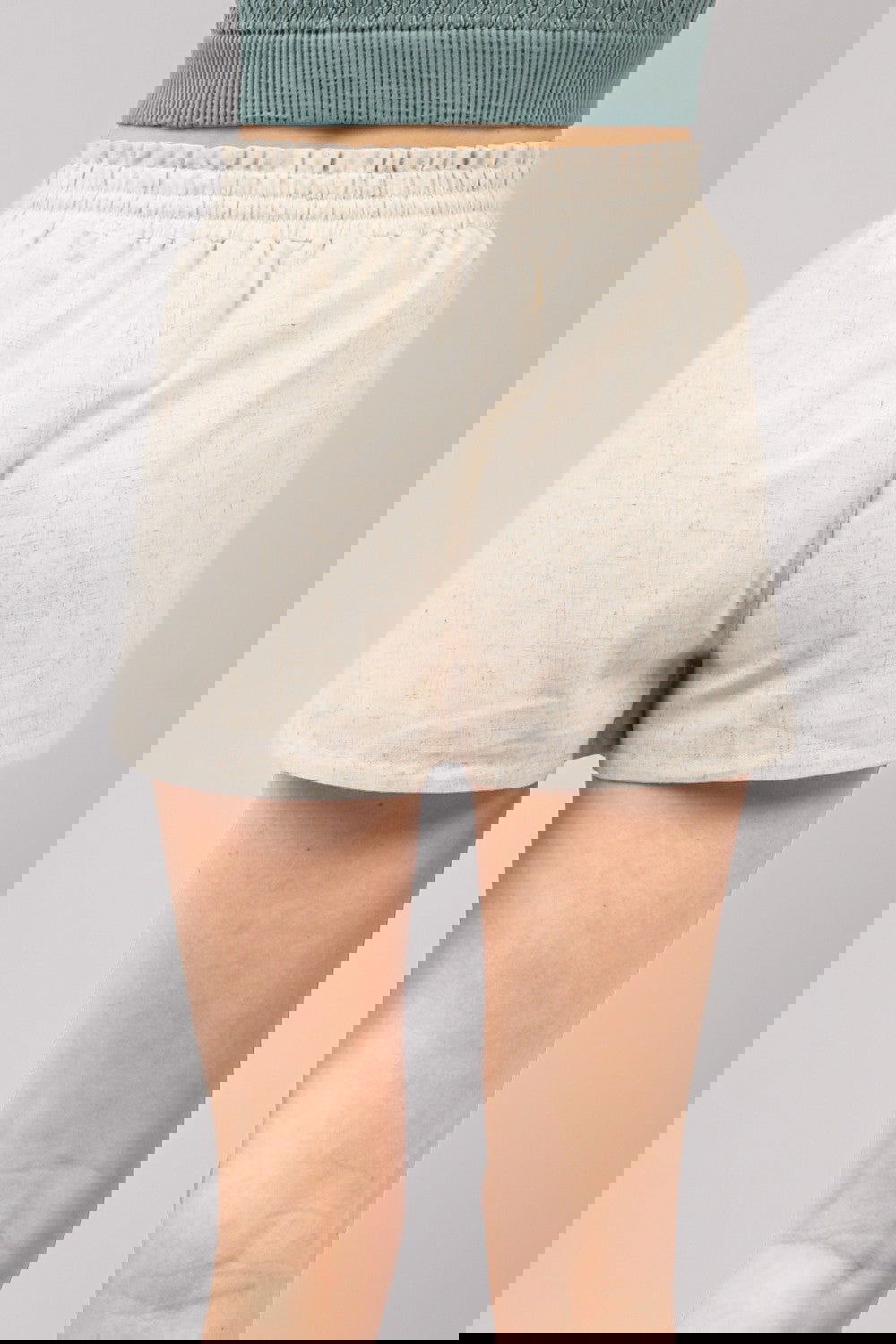 Drawstring Elastic Waist Linen Shorts – outfit idea for women | Ro + Ivy