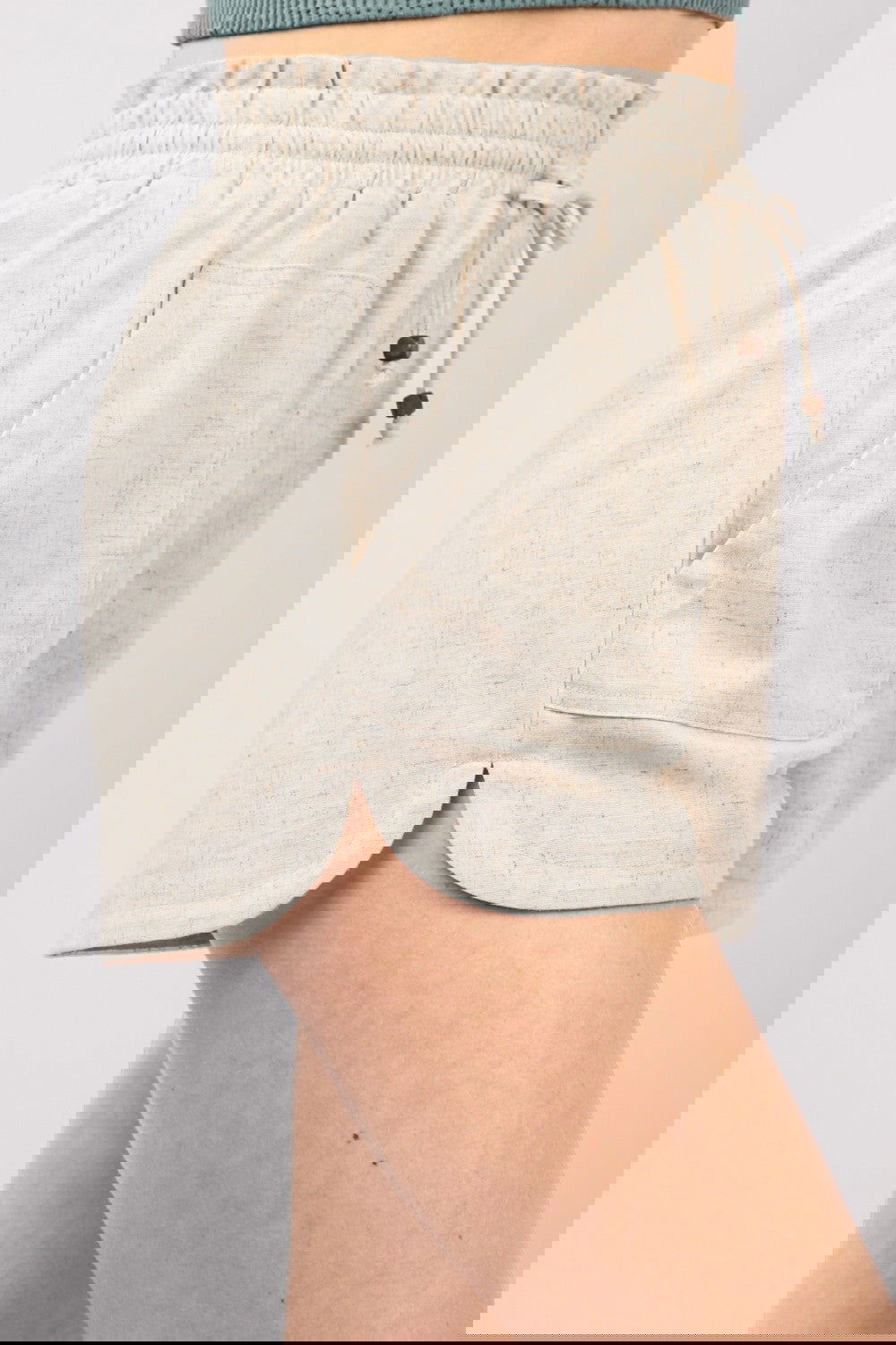 Drawstring Elastic Waist Linen Shorts – outfit idea for women | Ro + Ivy