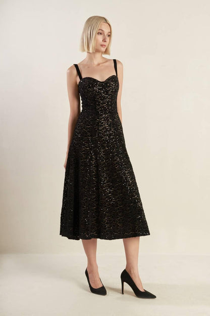 Woven Lace Midi Dress with Sweetheart Neckline and A-Line Skirt