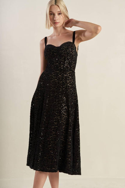 Woven Lace Midi Dress with Sweetheart Neckline and A-Line Skirt
