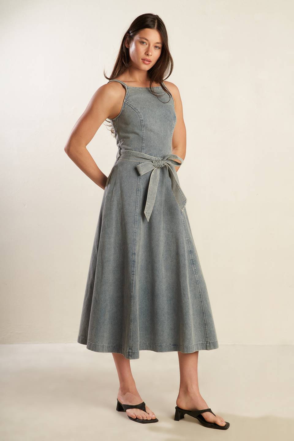 Straight Neck Denim Midi Dress with Sash Trendy Midi Dresses Outfit Idea for Women | Ro + Ivy