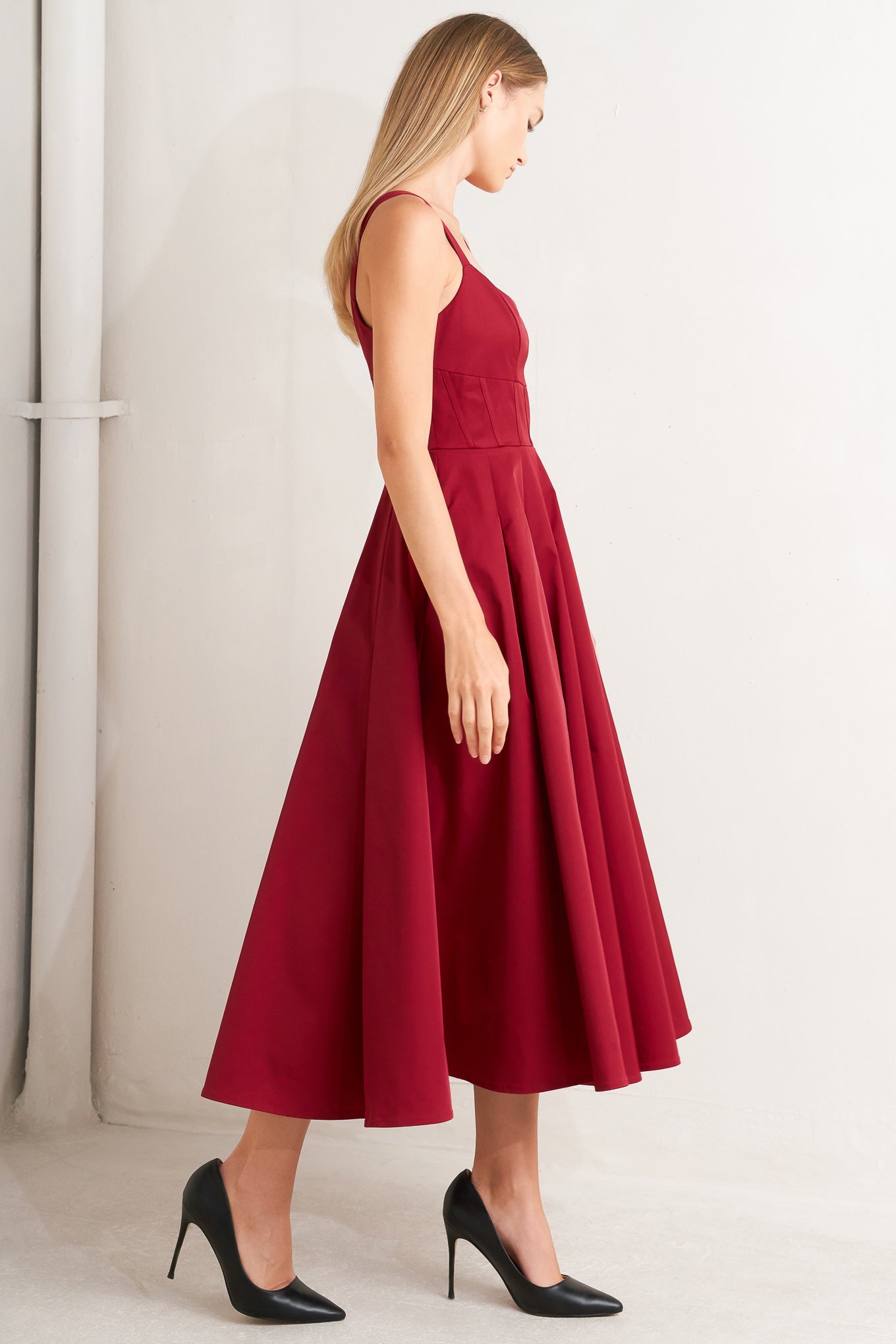 Crimson A Line Summer Midi Dress with Pockets | Trendy Midi Dresses Outfit Idea for Women by Ro + Ivy | Elevated Basics, Modern Comfort & Style