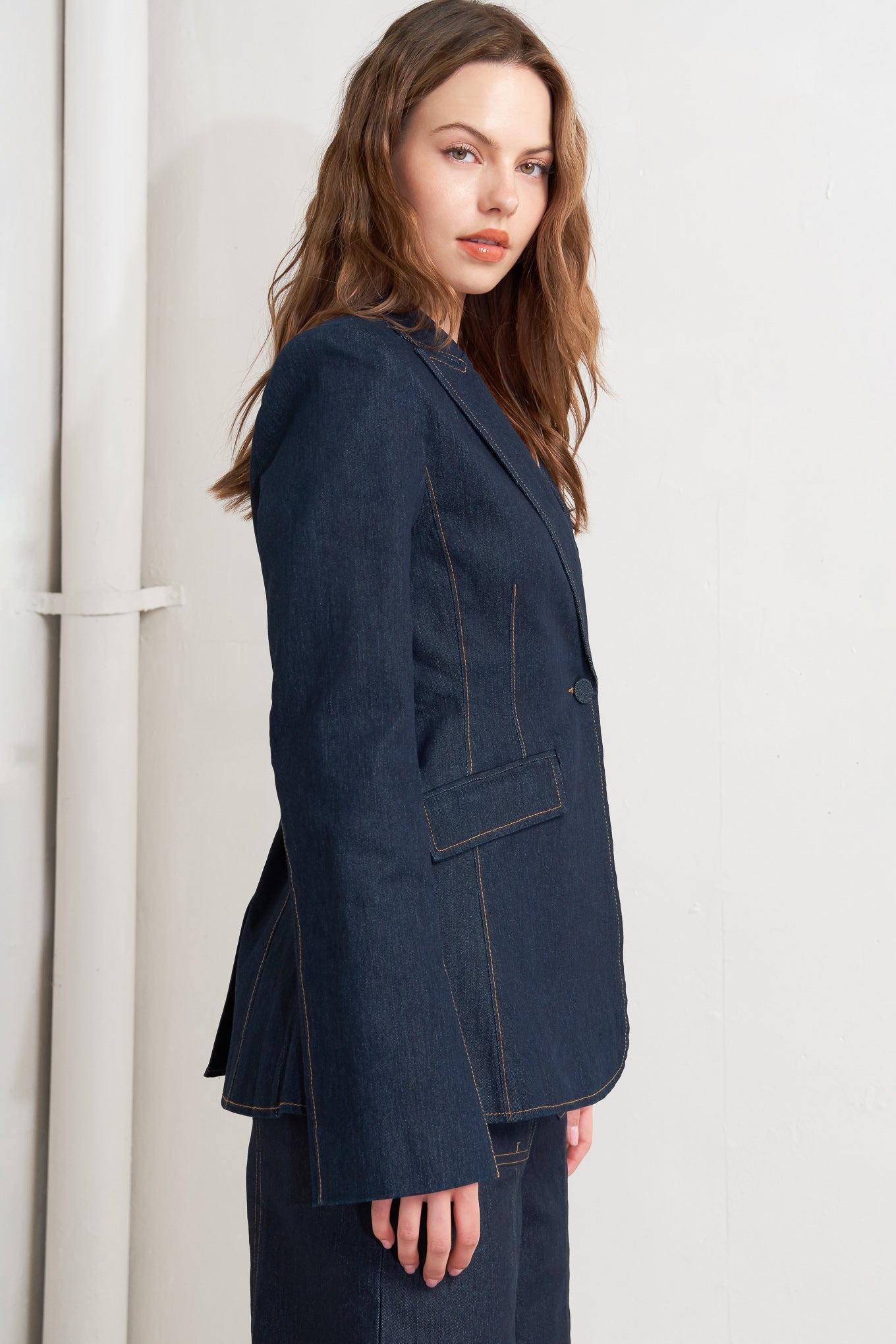 Deep V Fitted Denim Blazer | Trendy Blazers Outfit Idea for Women by Ro + Ivy | Elevated Basics, Modern Comfort & Style
