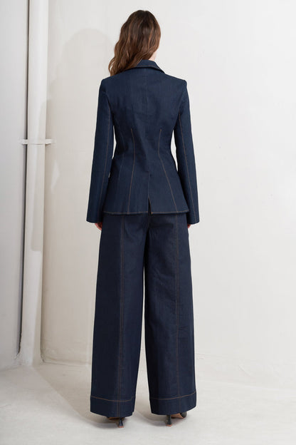 Deep V Fitted Denim Blazer | Trendy Blazers Outfit Idea for Women by Ro + Ivy | Elevated Basics, Modern Comfort & Style