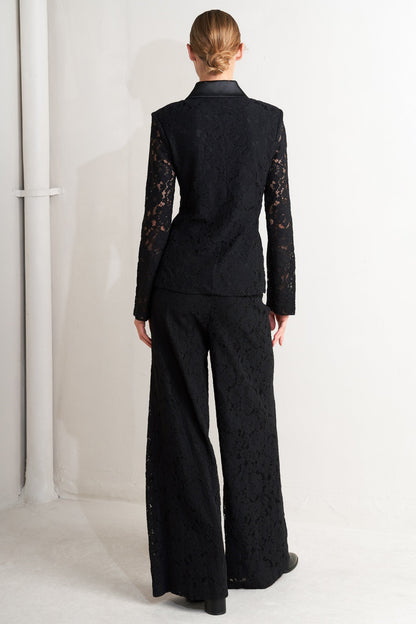 Long Sleeve Lace Formal Blazer | Trendy Blazers Outfit Idea for Women by Ro + Ivy | Elevated Basics, Modern Comfort & Style