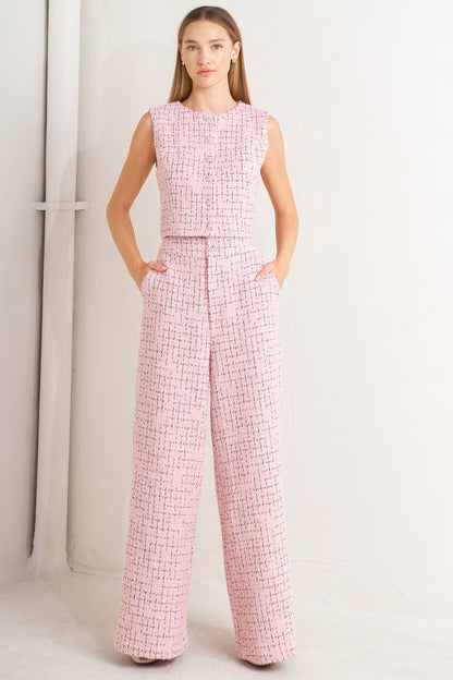 Round Neckline Tweed Rosé Vest | Trendy Knit Vests Outfit Idea for Women by Ro + Ivy | Elevated Basics, Modern Comfort & Style