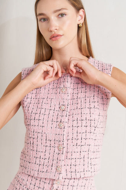 Round Neckline Tweed Rosé Vest | Trendy Knit Vests Outfit Idea for Women by Ro + Ivy | Elevated Basics, Modern Comfort & Style