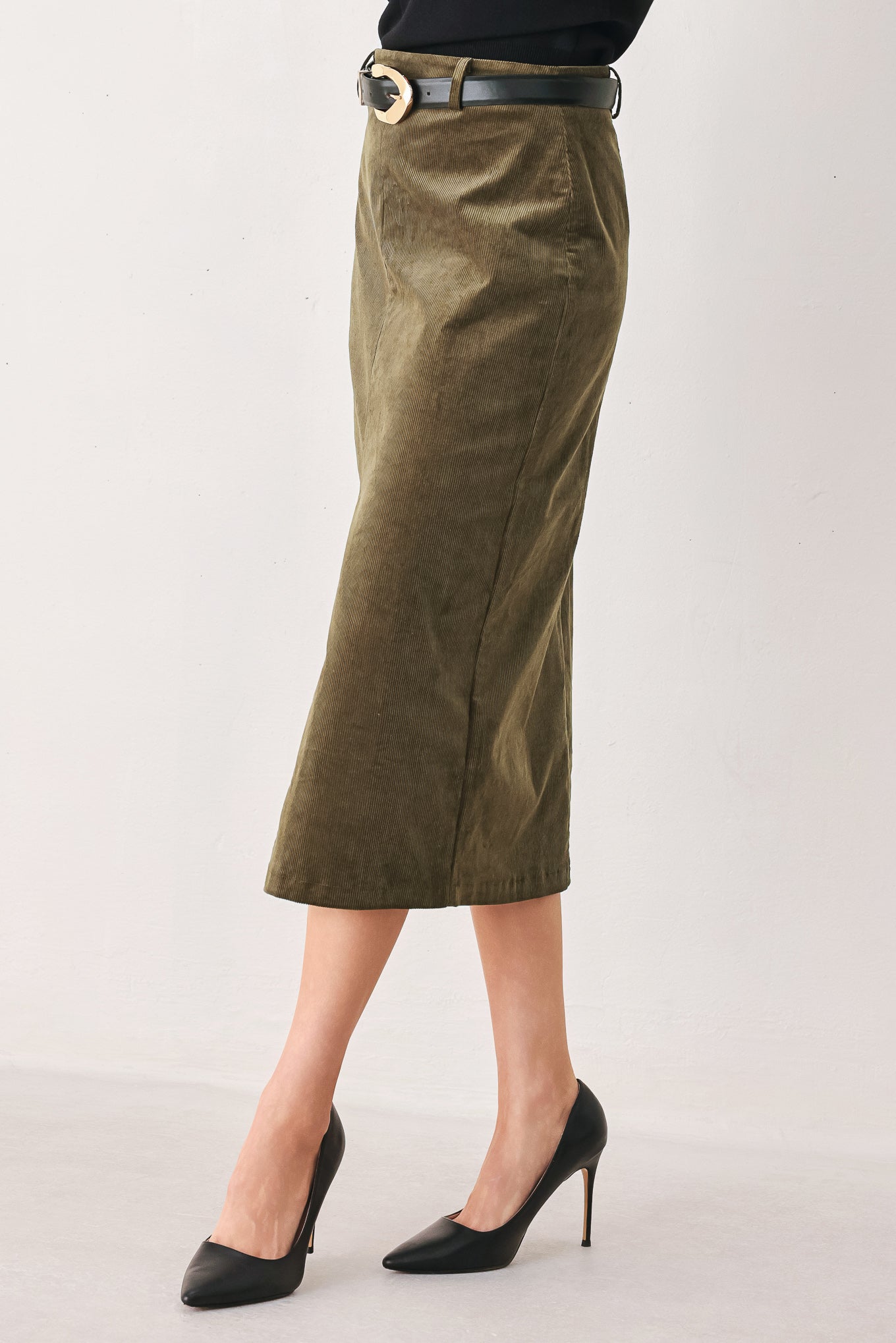 Corduroy Buckle-Belt Midi Pencil Skirt