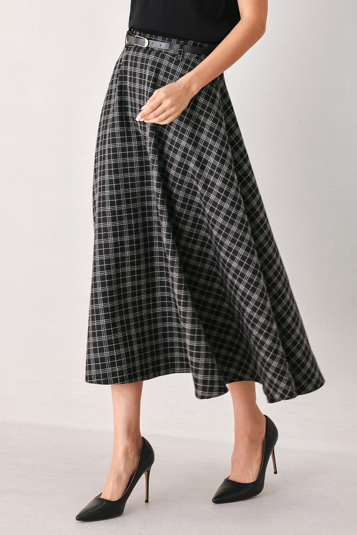 Monochrome Plaid Full-Circle Midi Skirt with Contrast Belt and Back Zipper