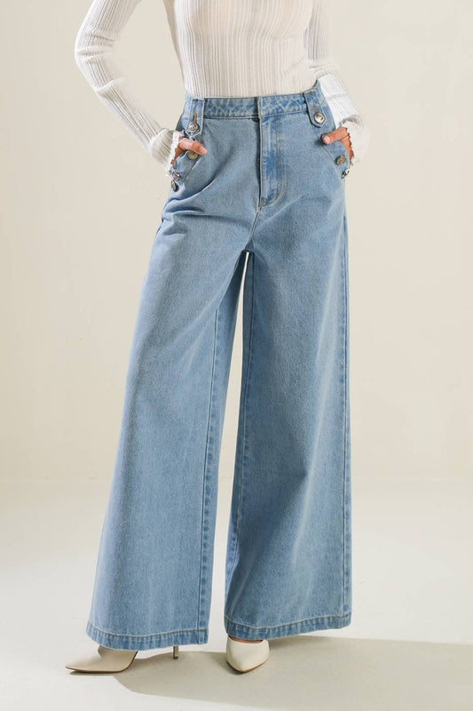 DENIM BLUE Washed Wide Leg Cotton Denim Pants Trendy Jeans Outfit Idea for Women | Ro + Ivy