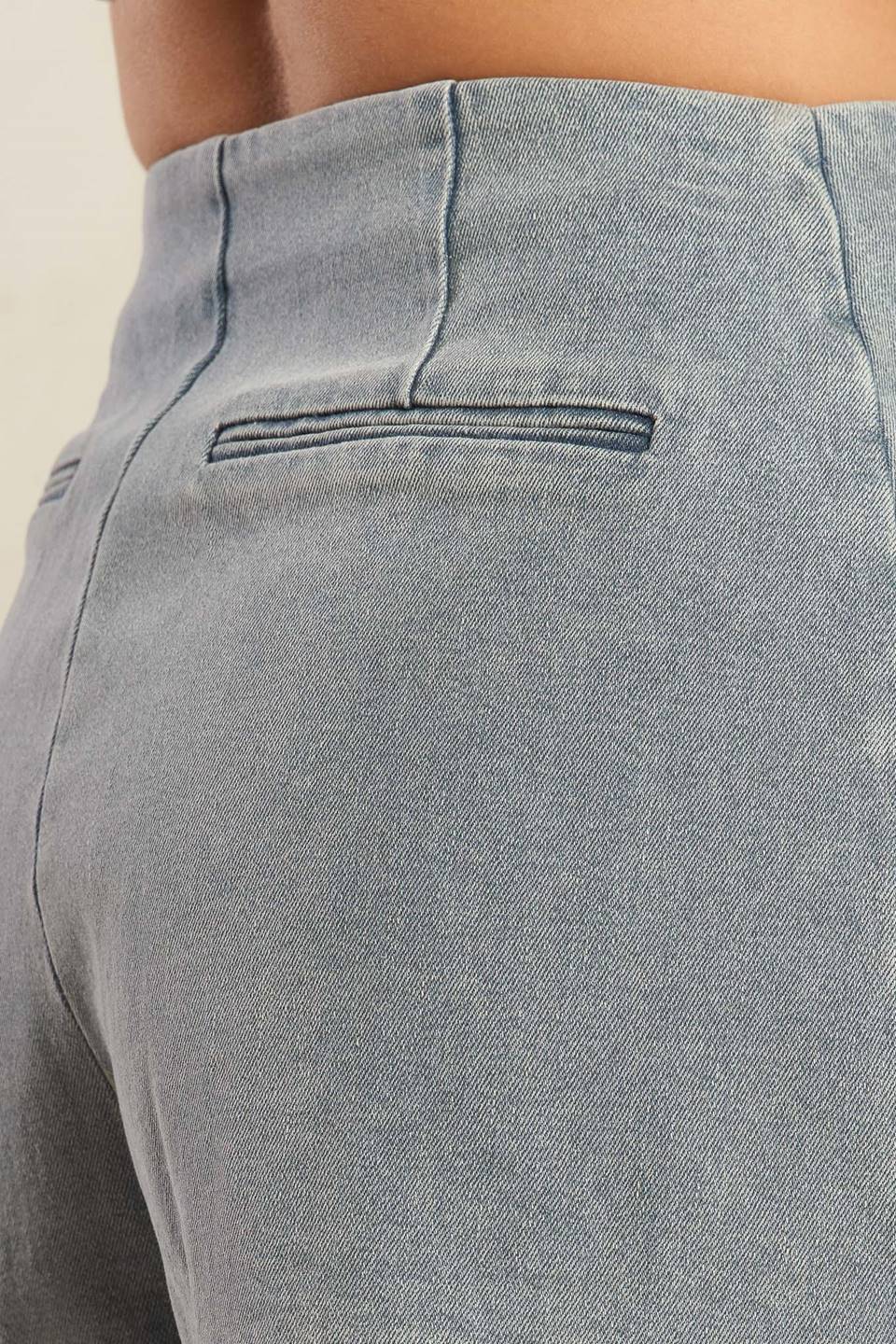 Mini Denim Skort with Back Pockets Trendy Skorts Outfit Idea for Women | Ro + Ivy