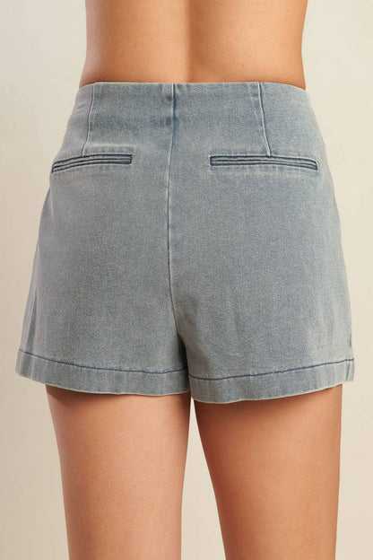 Mini Denim Skort with Back Pockets Trendy Skorts Outfit Idea for Women | Ro + Ivy