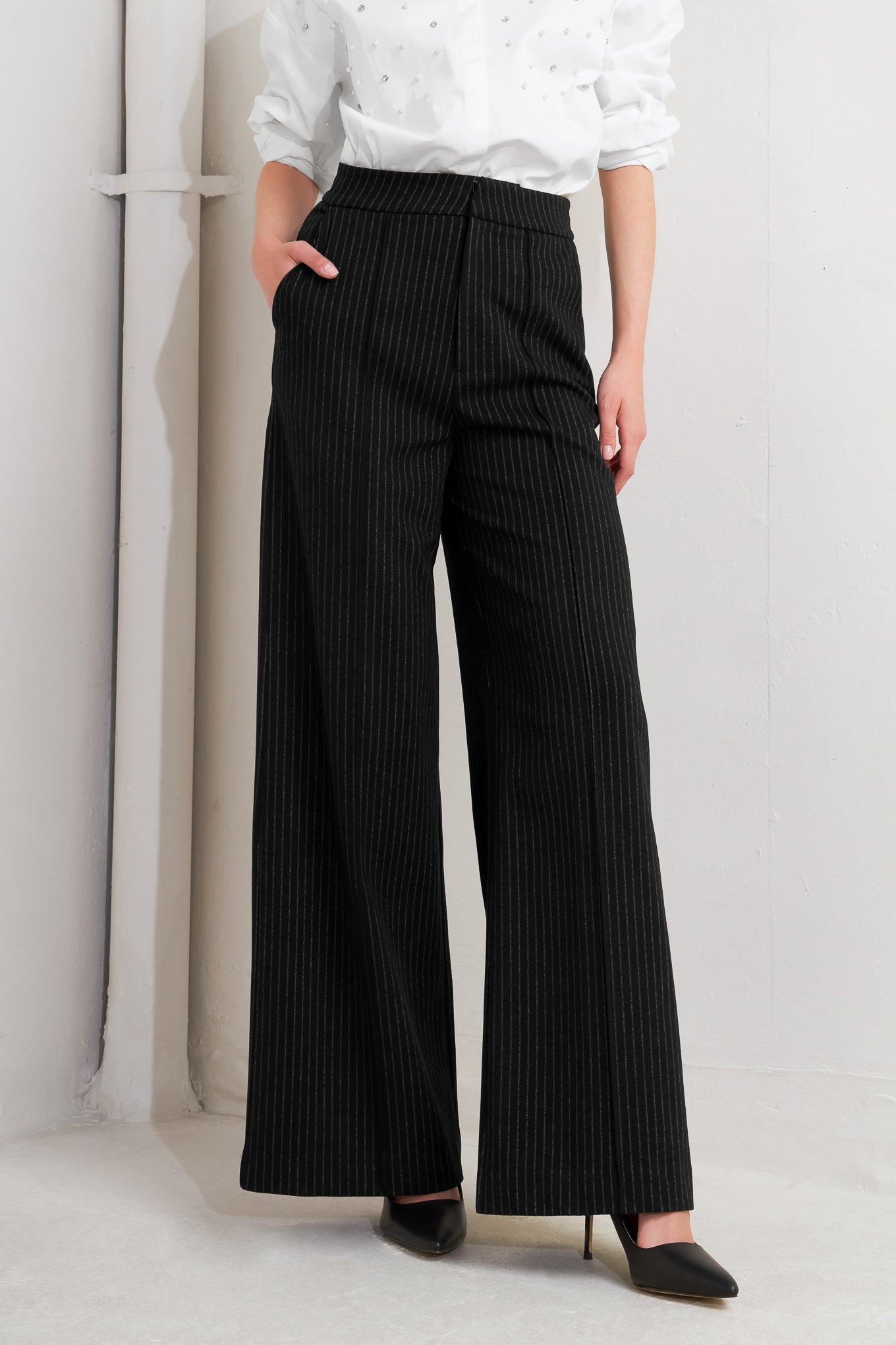 Wide Leg Striped Pants Trendy Pants Outfit Idea for Women | Ro + Ivy
