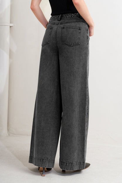 Graphite Wide Leg Denim Jeans | Trendy Jeans Outfit Idea for Women by Ro + Ivy | Elevated Basics, Modern Comfort & Style