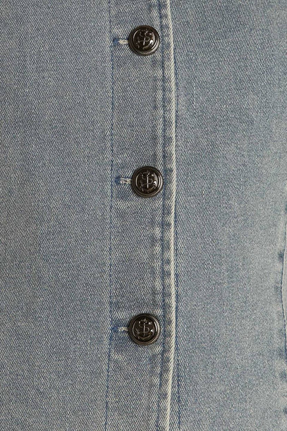 Sleeveless Button Up Round Neck Denim Vest Trendy Tops Outfit Idea for Women | Ro + Ivy