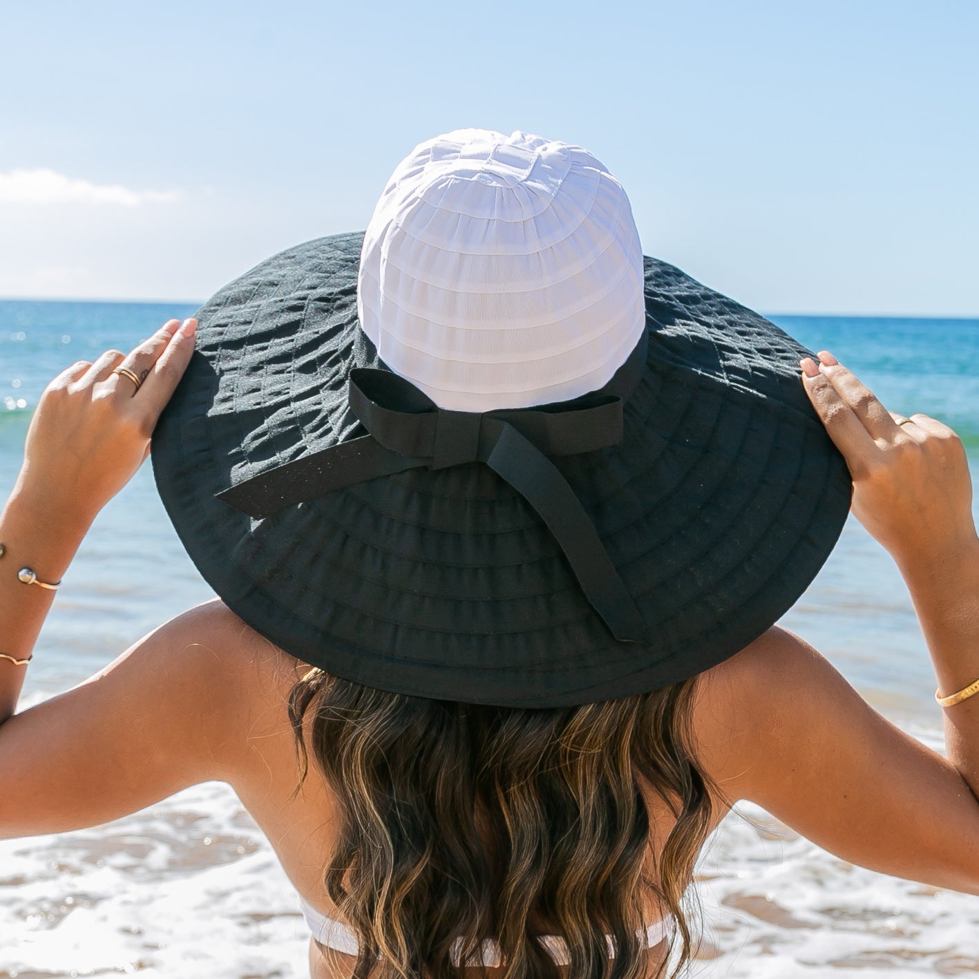 Classic Bow Accent Sunhat - Black White