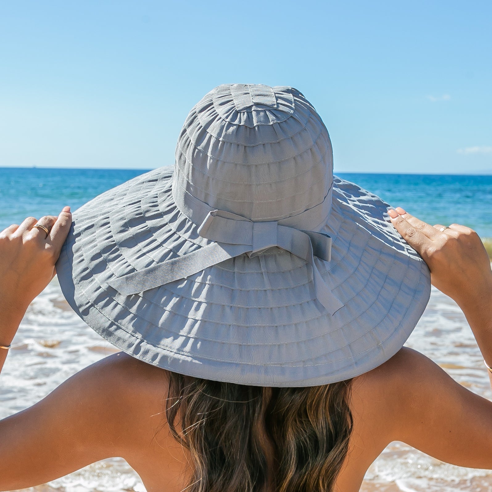 Classic Bow Accent Sunhat - Gray