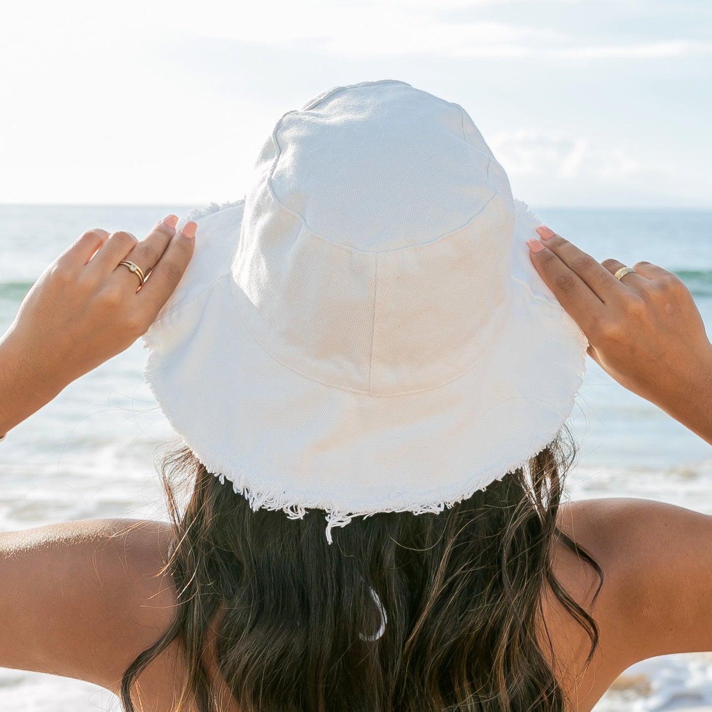 Frayed Edge Canvas Bucket Hat - White