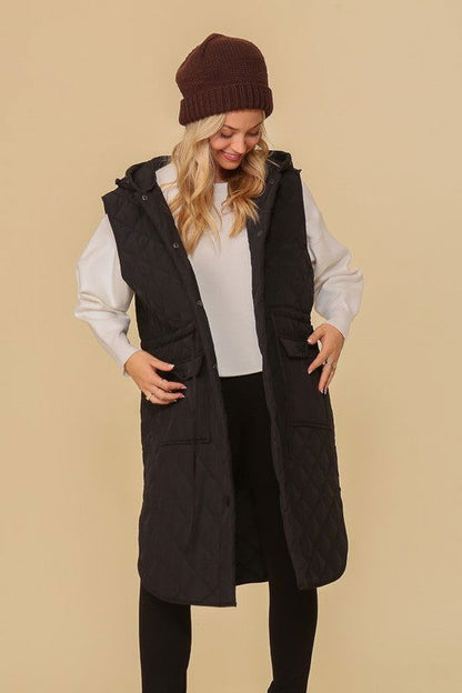 Haileys Hooded Oversized Vest Jacket – outfit idea for women | Ro + Ivy