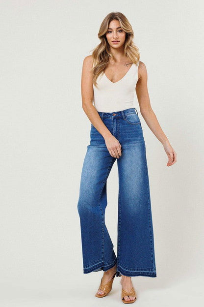 HIGH WAISTED WIDE LEG JEANS – outfit idea for women | Ro + Ivy