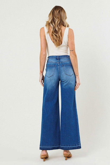 HIGH WAISTED WIDE LEG JEANS – outfit idea for women | Ro + Ivy