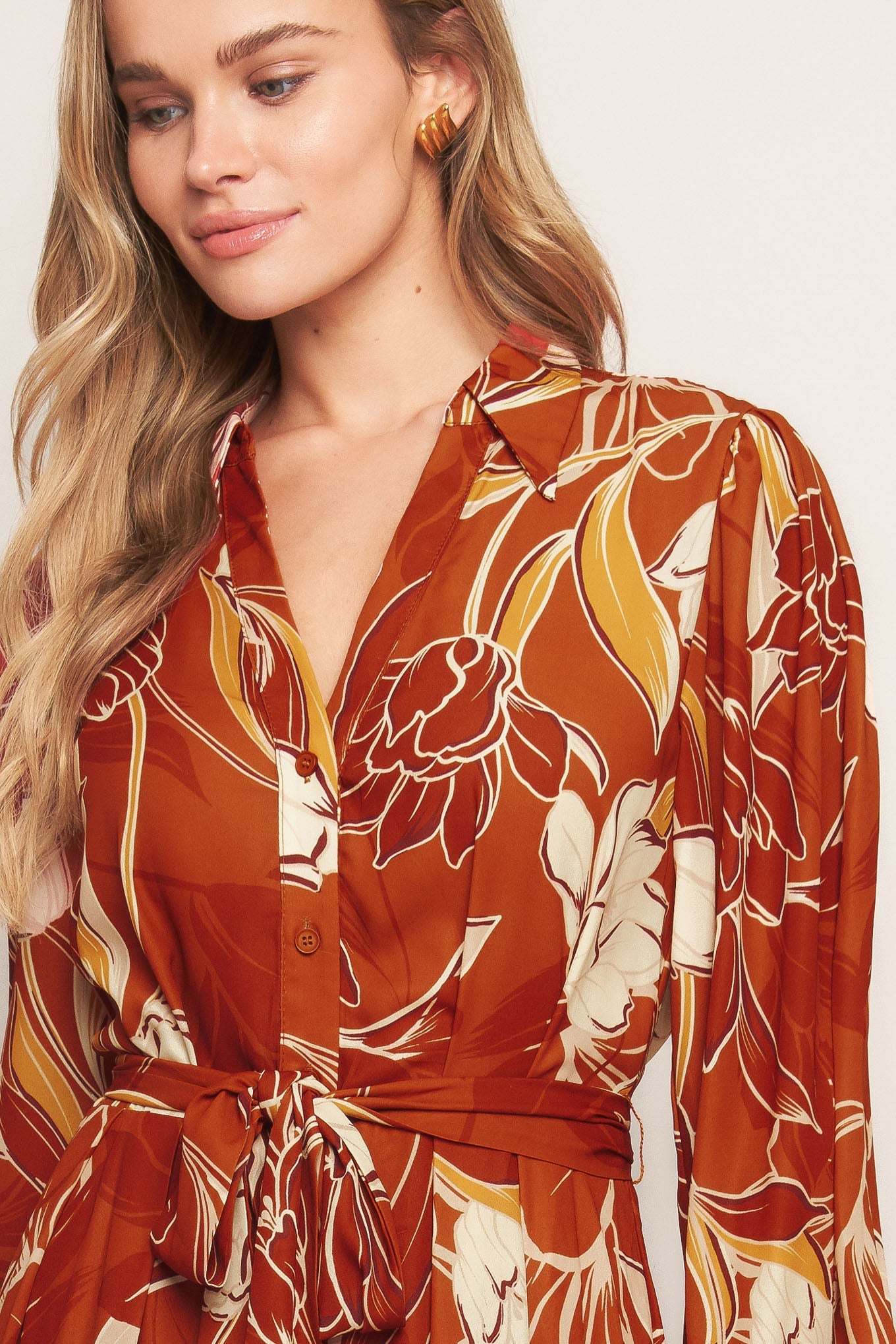 Boho V Neck Midi Dress with Bishop Sleeves Trendy Midi Dresses Outfit Idea for Women | Ro + Ivy