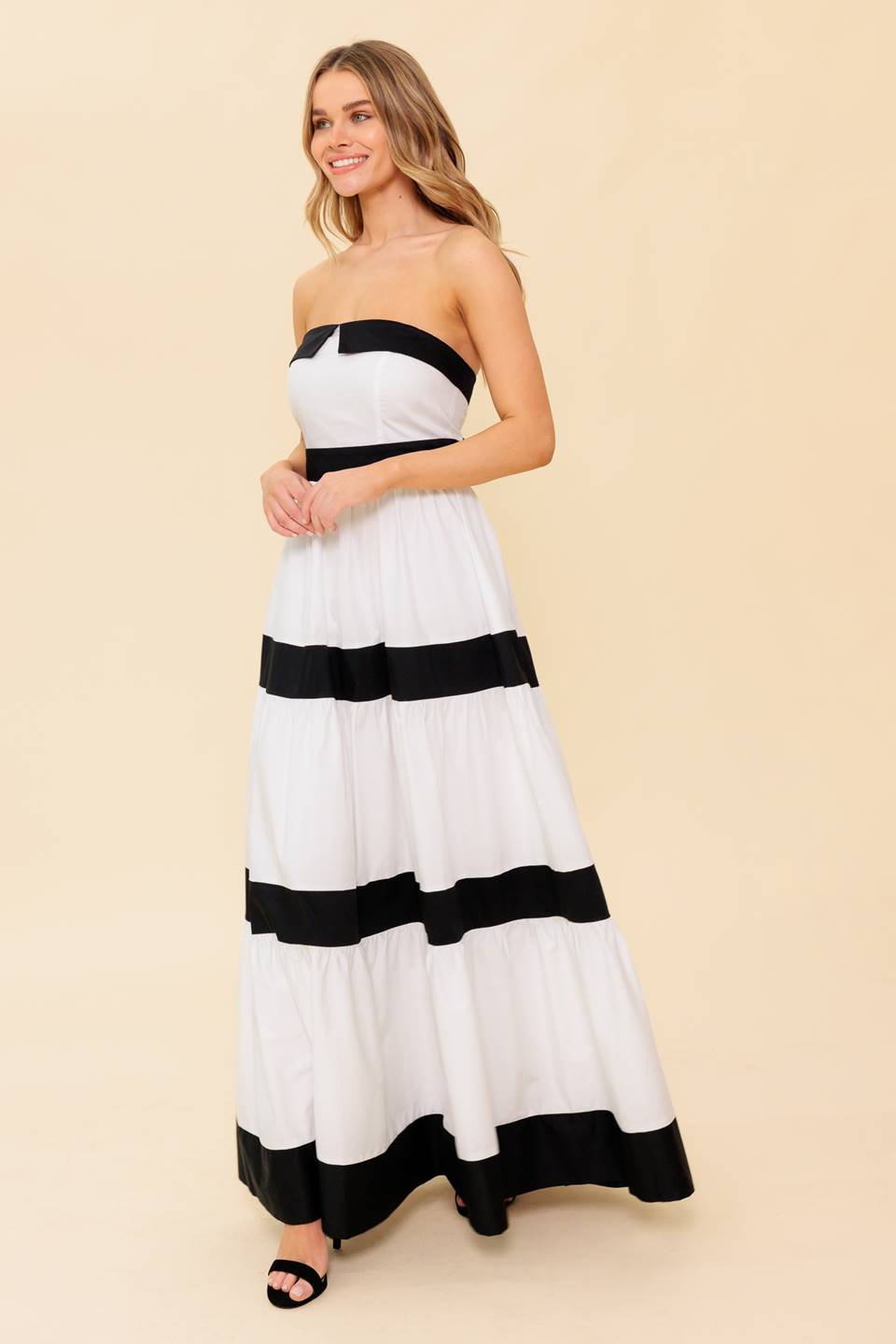 Strapless Color Block Maxi Dress Trendy Maxi Dresses Outfit Idea for Women | Ro + Ivy