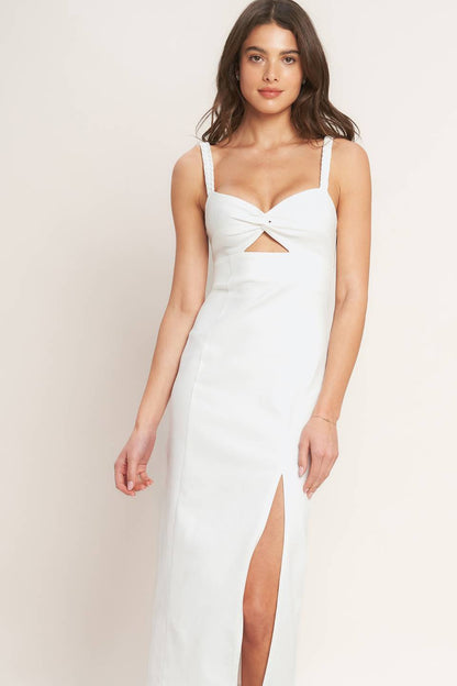 Elegant Sweetheart Cotton Midi Dress | Trendy Midi Dresses Outfit Idea for Women by Ro + Ivy | Elevated Basics, Modern Comfort & Style