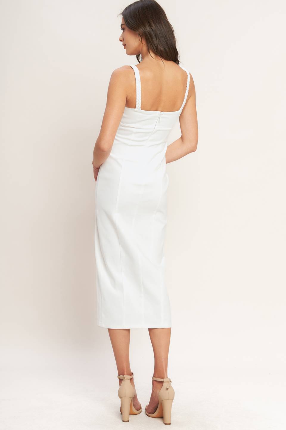 Elegant Sweetheart Cotton Midi Dress | Trendy Midi Dresses Outfit Idea for Women by Ro + Ivy | Elevated Basics, Modern Comfort & Style