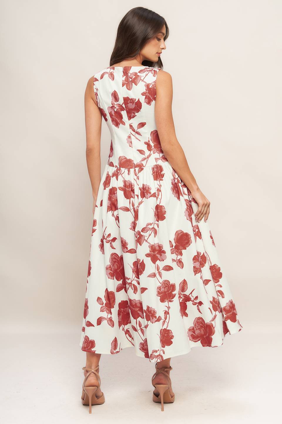 Floral Printed Sleeveless Midi Dress Trendy Midi Dresses Outfit Idea for Women | Ro + Ivy