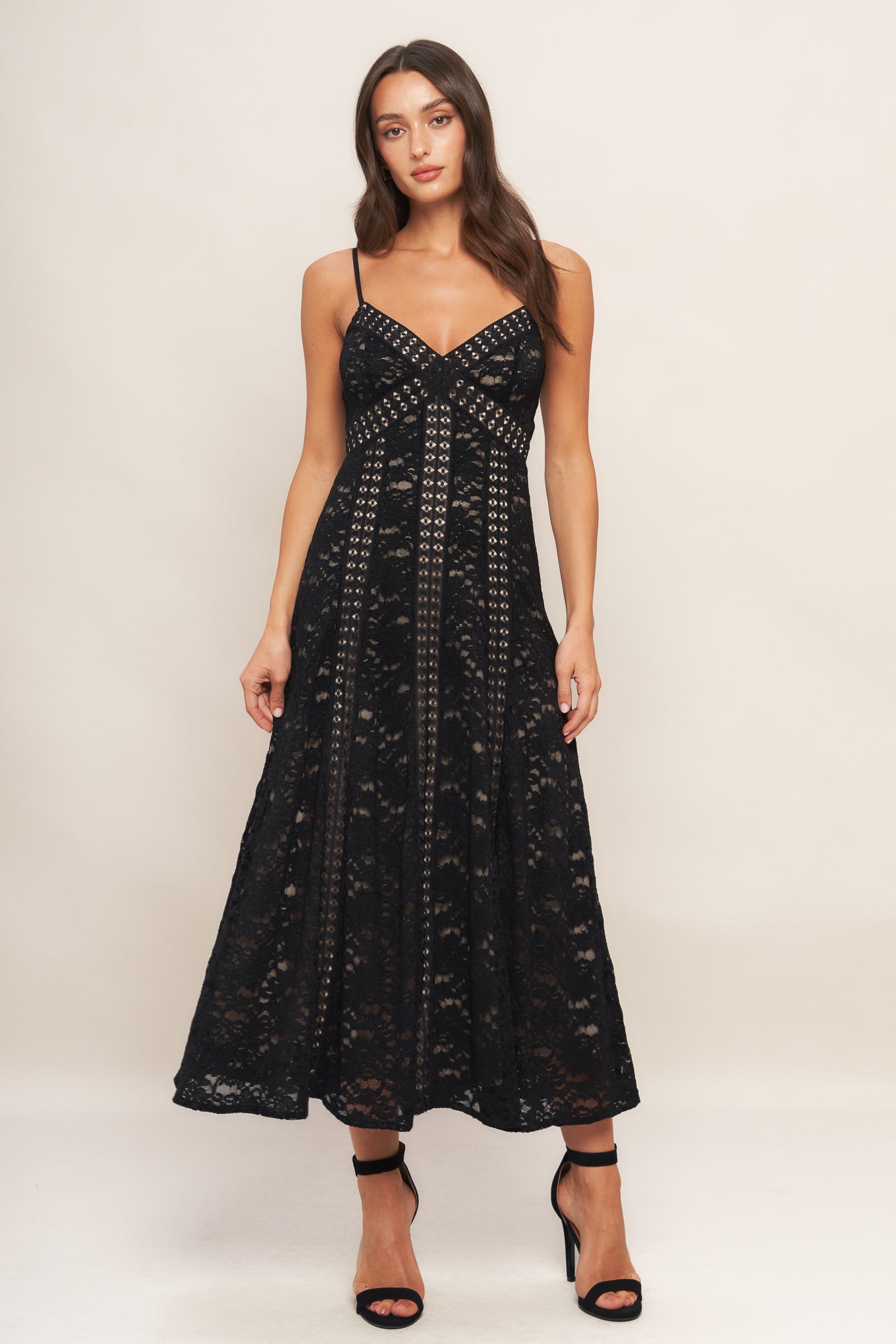 Evening Lace Inset Midi Dress Trendy Midi Dresses Outfit Idea for Women | Ro + Ivy