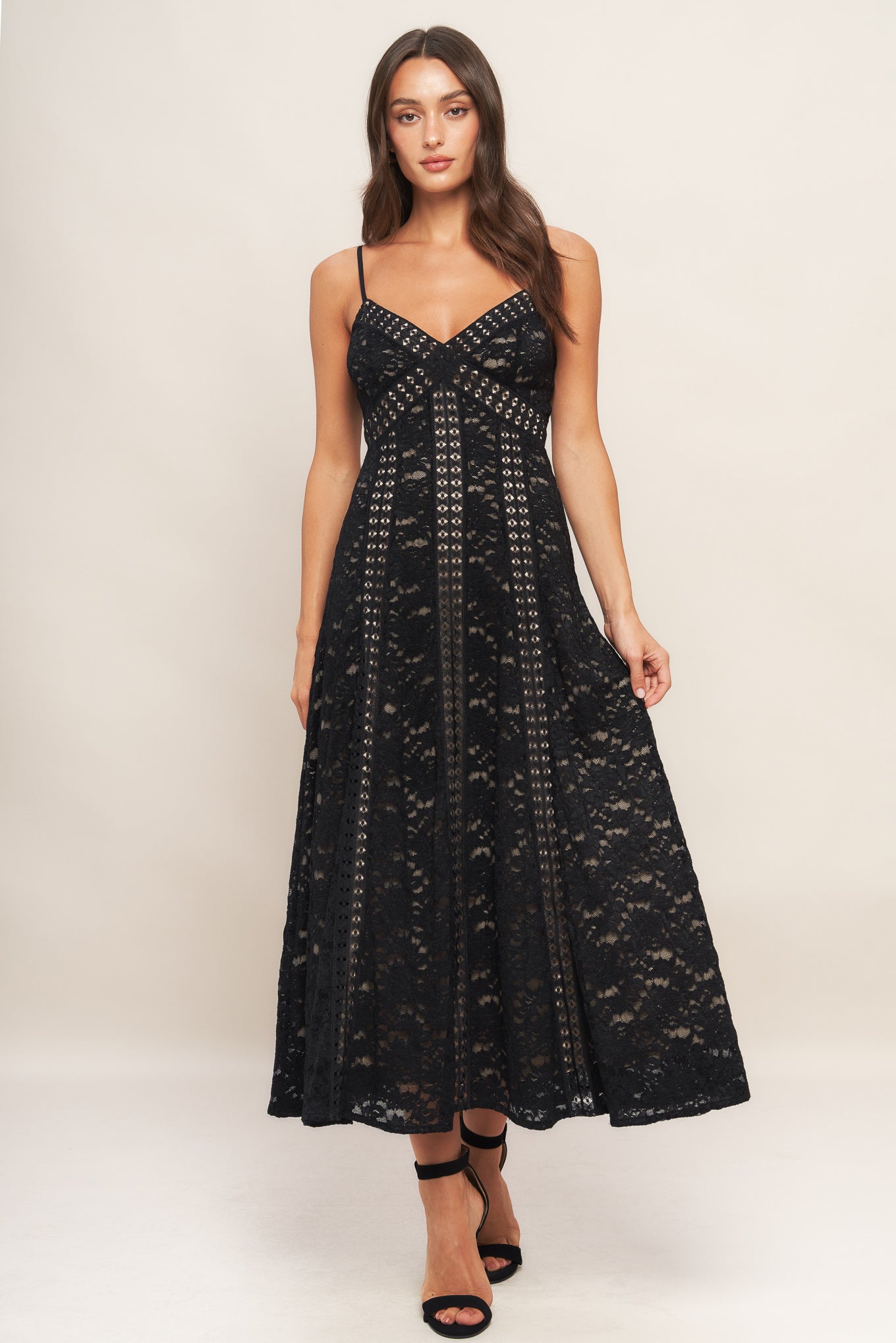 Evening Lace Inset Midi Dress Trendy Midi Dresses Outfit Idea for Women | Ro + Ivy