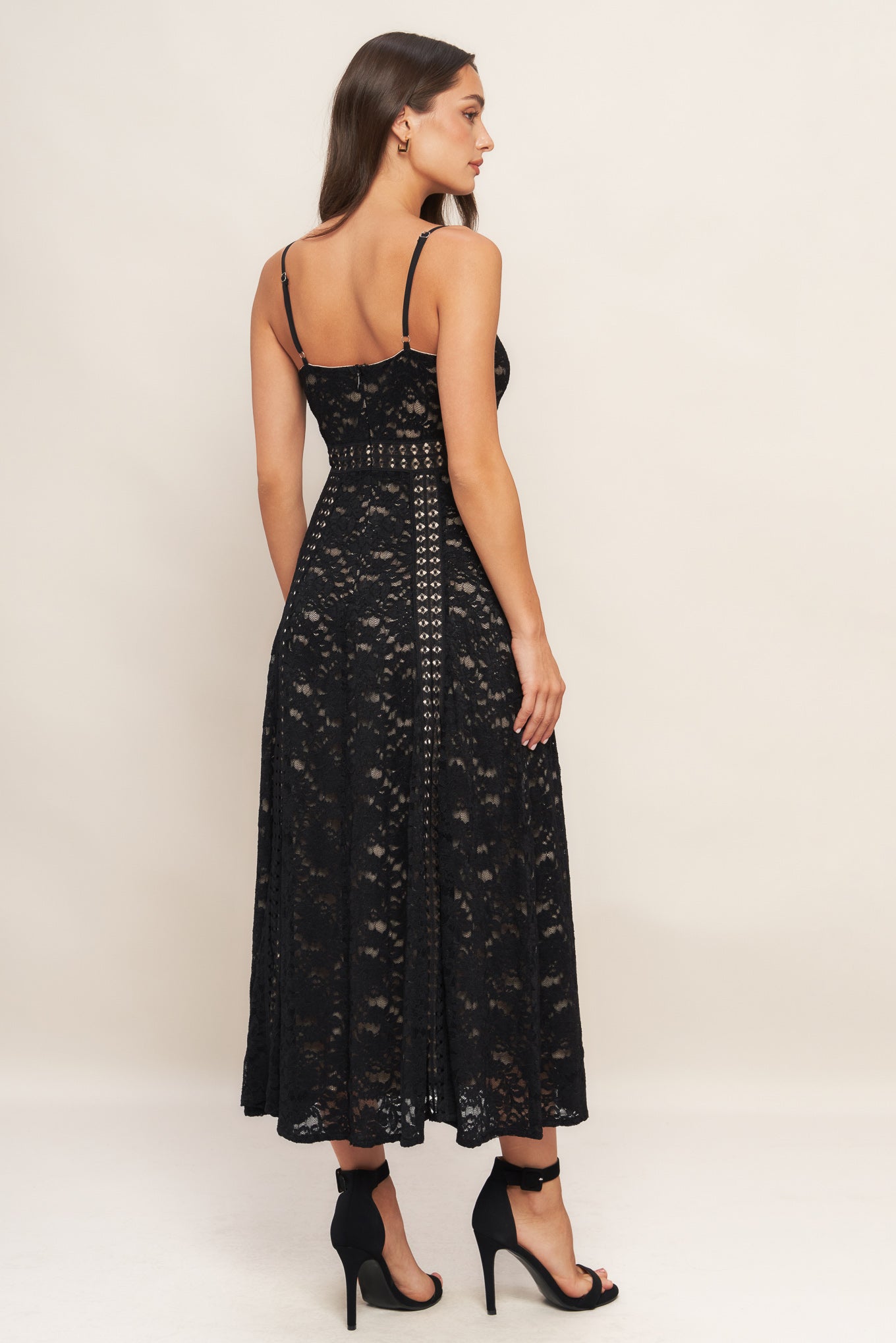 Evening Lace Inset Midi Dress Trendy Midi Dresses Outfit Idea for Women | Ro + Ivy