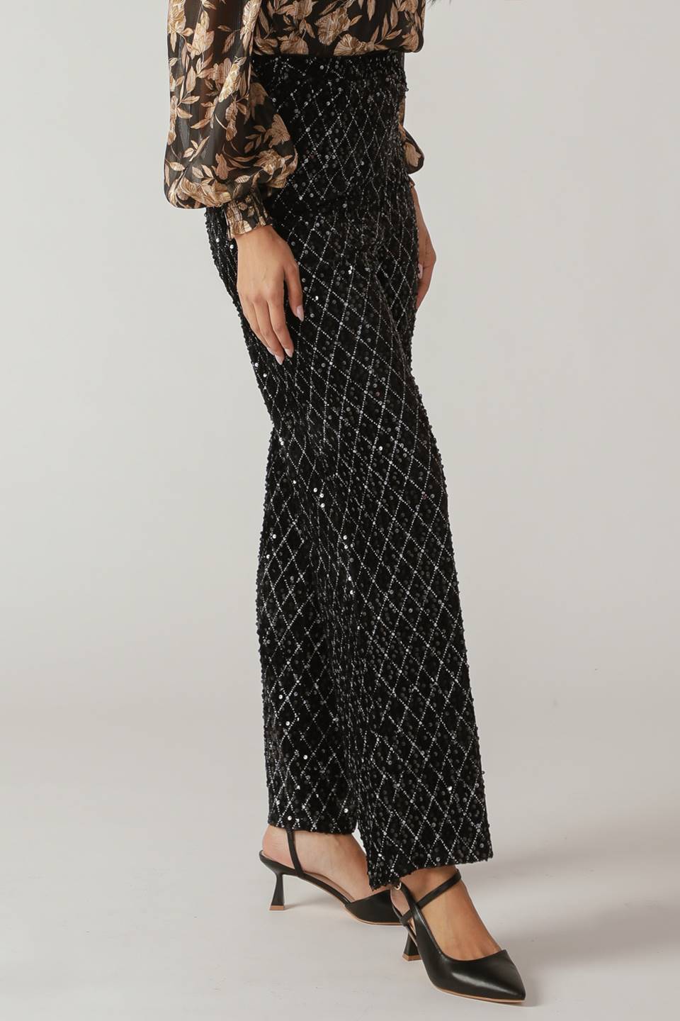 Straight Leg Sequin Pants | Trendy Pants Outfit Idea for Women by Ro + Ivy | Elevated Basics, Modern Comfort & Style