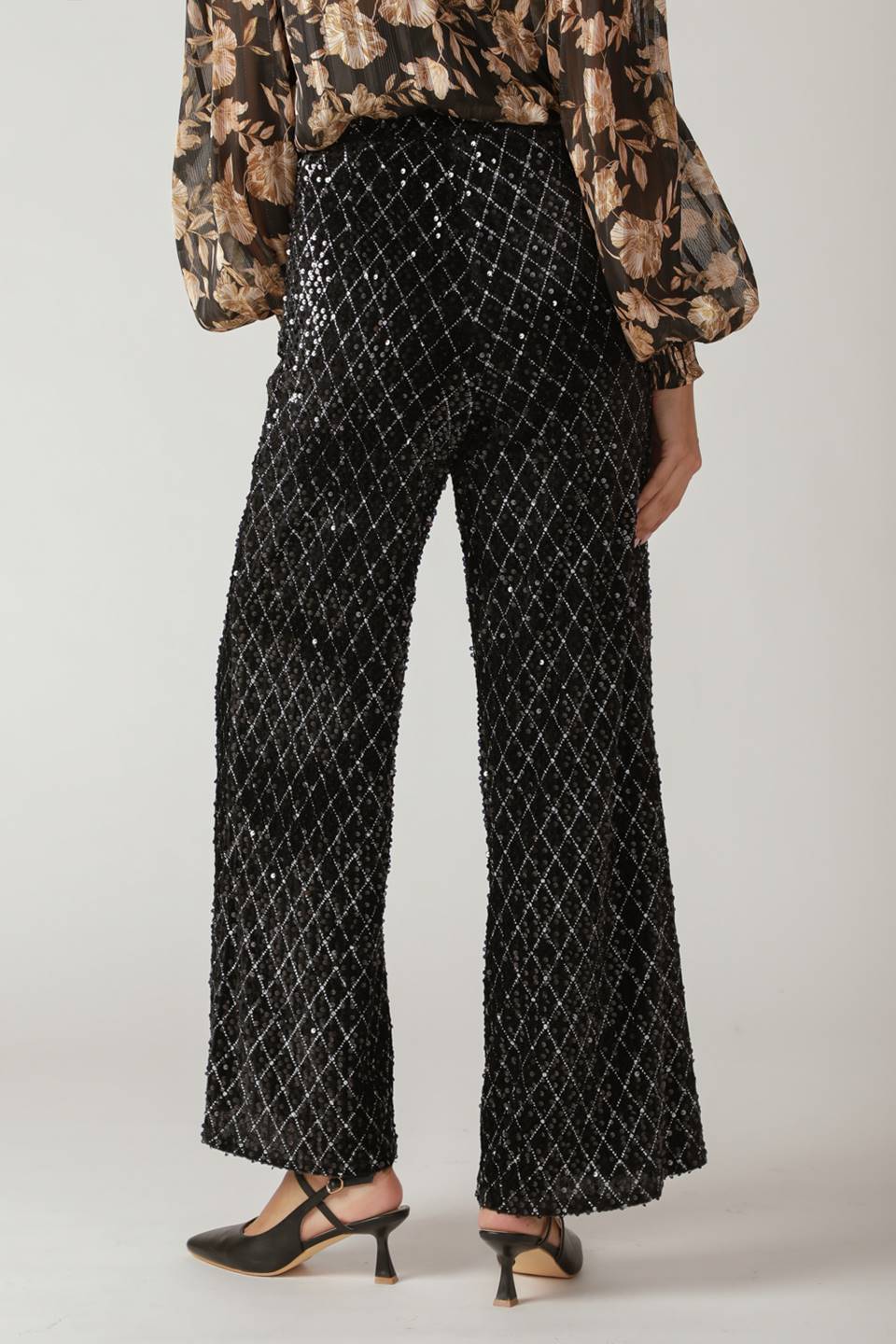 Straight Leg Sequin Pants | Trendy Pants Outfit Idea for Women by Ro + Ivy | Elevated Basics, Modern Comfort & Style