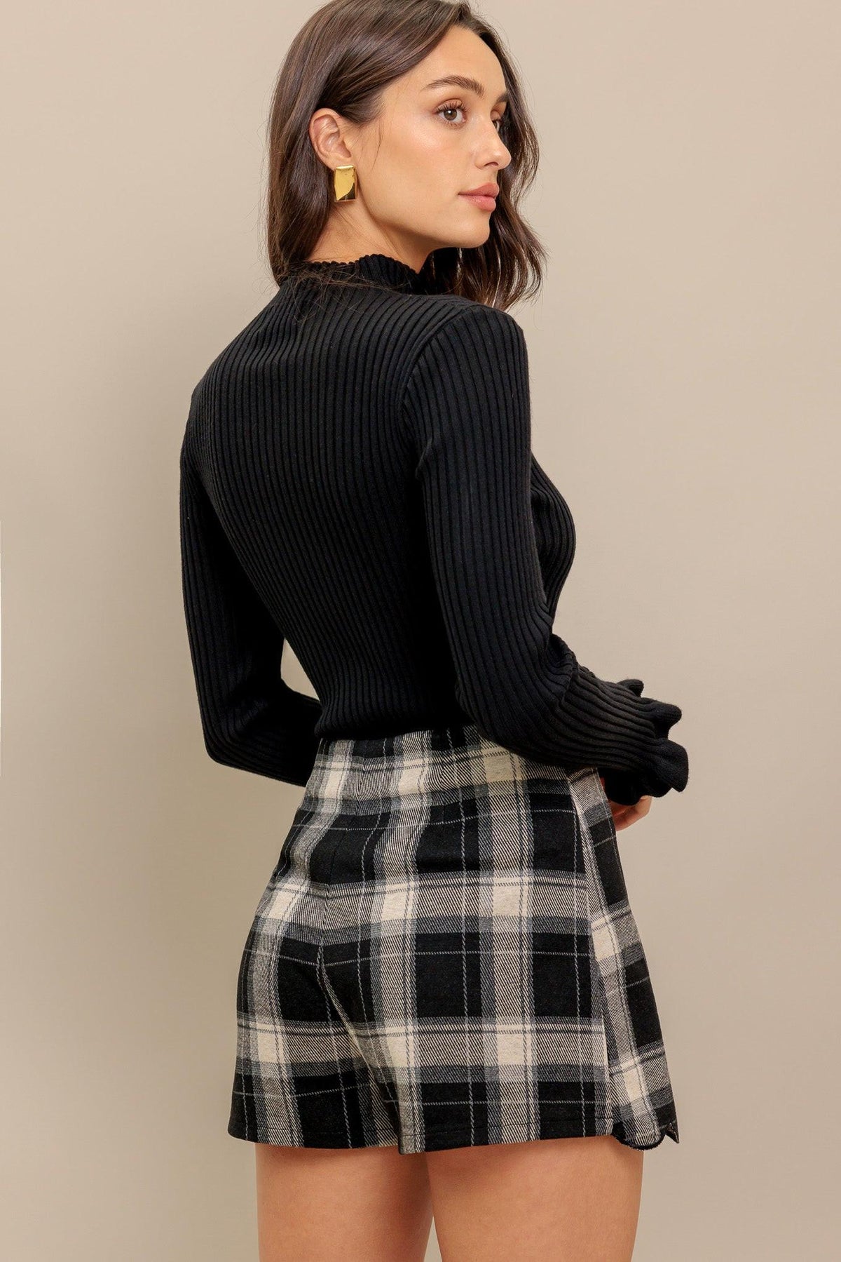 Black and White Woven Plaid Mini Skort with Tailored Fit