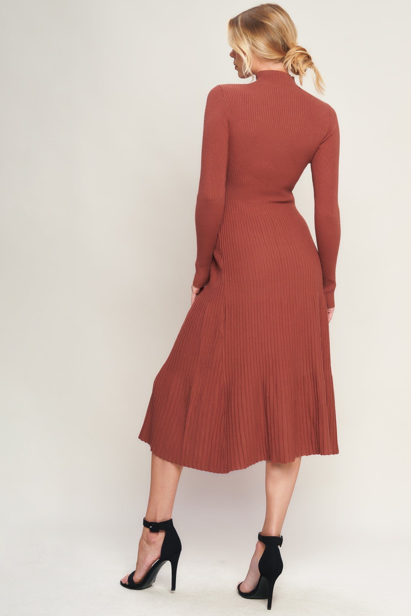 Long Sleeve Mock Neck Sweater Midi Dress | Trendy Midi Dresses Outfit Idea for Women by Ro + Ivy | Elevated Basics, Modern Comfort & Style