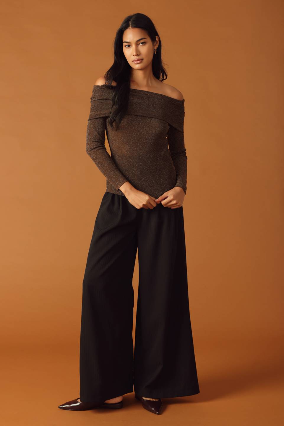 Over The Shoulder Long Sleeve Top Trendy Tops Outfit Idea for Women | Ro + Ivy