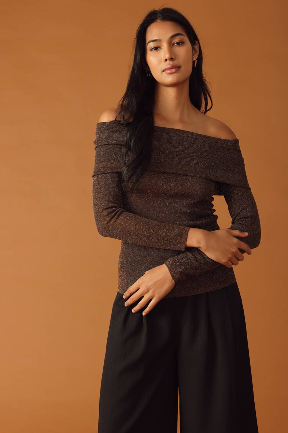 Over The Shoulder Long Sleeve Top Trendy Tops Outfit Idea for Women | Ro + Ivy
