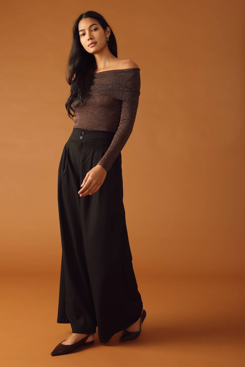 Over The Shoulder Long Sleeve Top Trendy Tops Outfit Idea for Women | Ro + Ivy