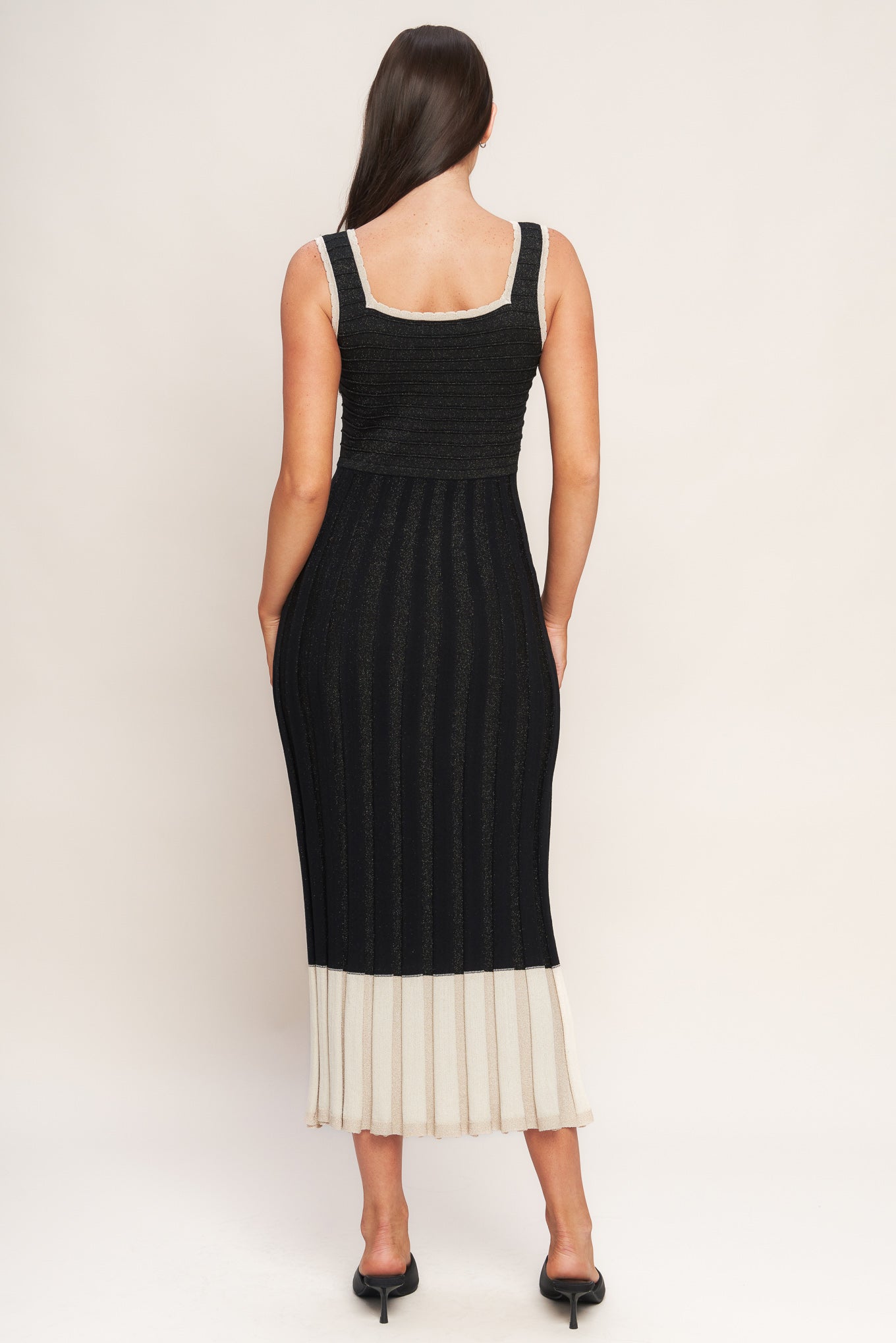 Sparkling Evening Sweater Knit Midi Dress | Trendy Midi Dresses Outfit Idea for Women by Ro + Ivy | Elevated Basics, Modern Comfort & Style