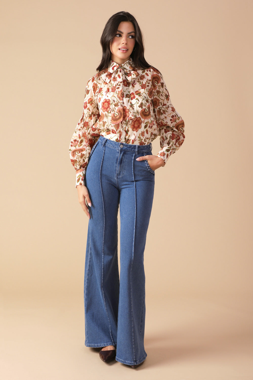 Long Sleeve Button Up Tie Neck Blouse Trendy Blouses Outfit Idea for Women | Ro + Ivy