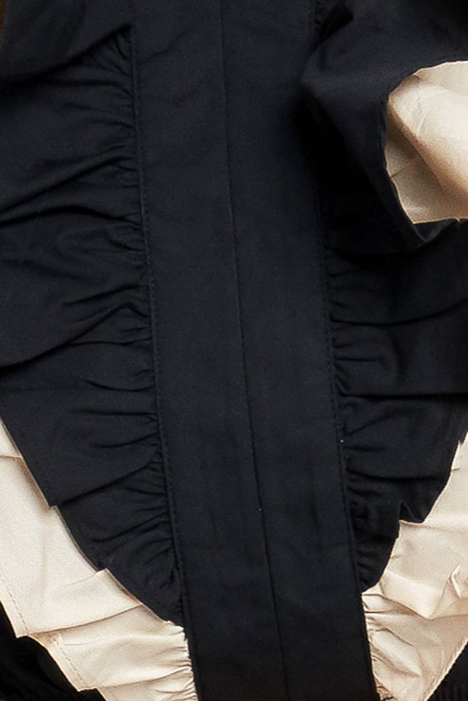 Sleeveless V Neck Contrast Cotton Summer Crop Top | Trendy Crop Tops Outfit Idea for Women by Ro + Ivy | Elevated Basics, Modern Comfort & Style