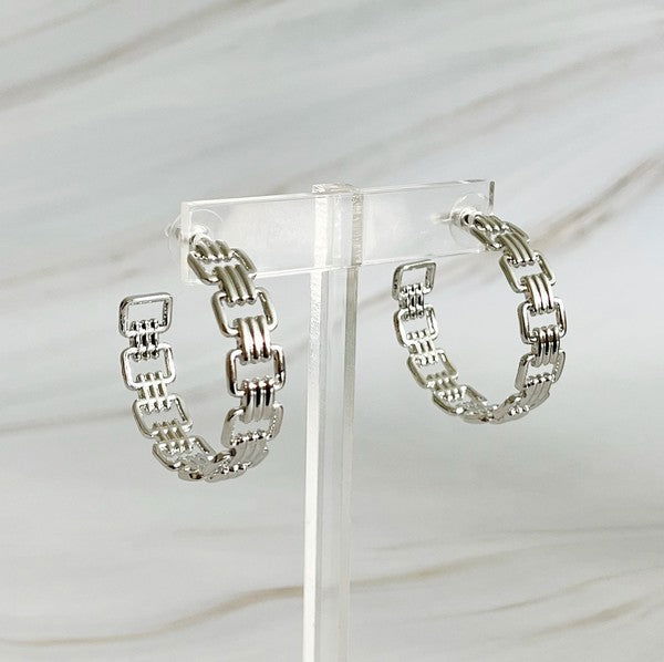 Linked Golden Hoop Earrings - Ro + Ivy