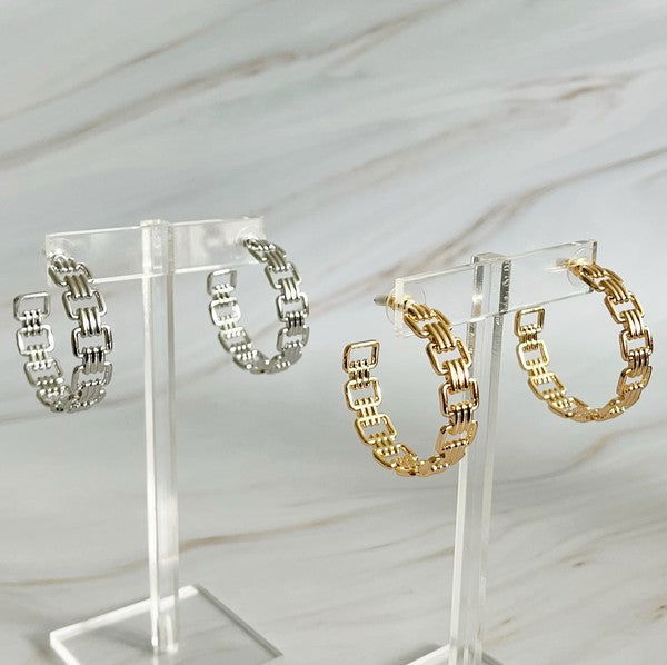 Linked Golden Hoop Earrings - Ro + Ivy