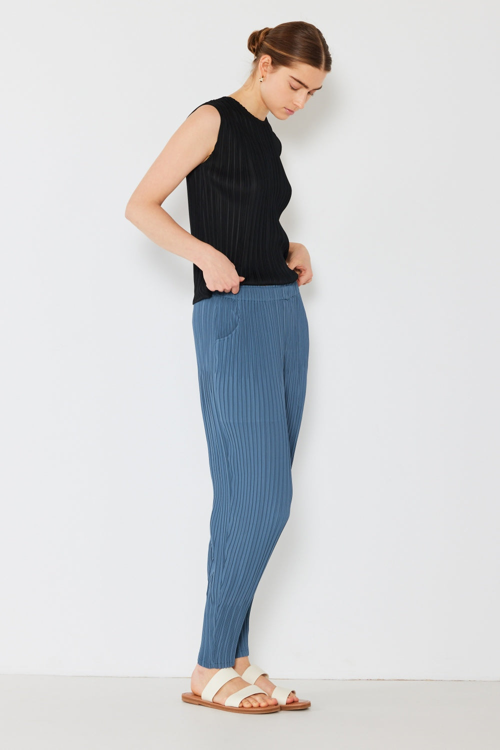 Pleated Relaxed-Fit Slight Drop Crotch Jogger for Women | Swimsuits | Ro + Ivy
