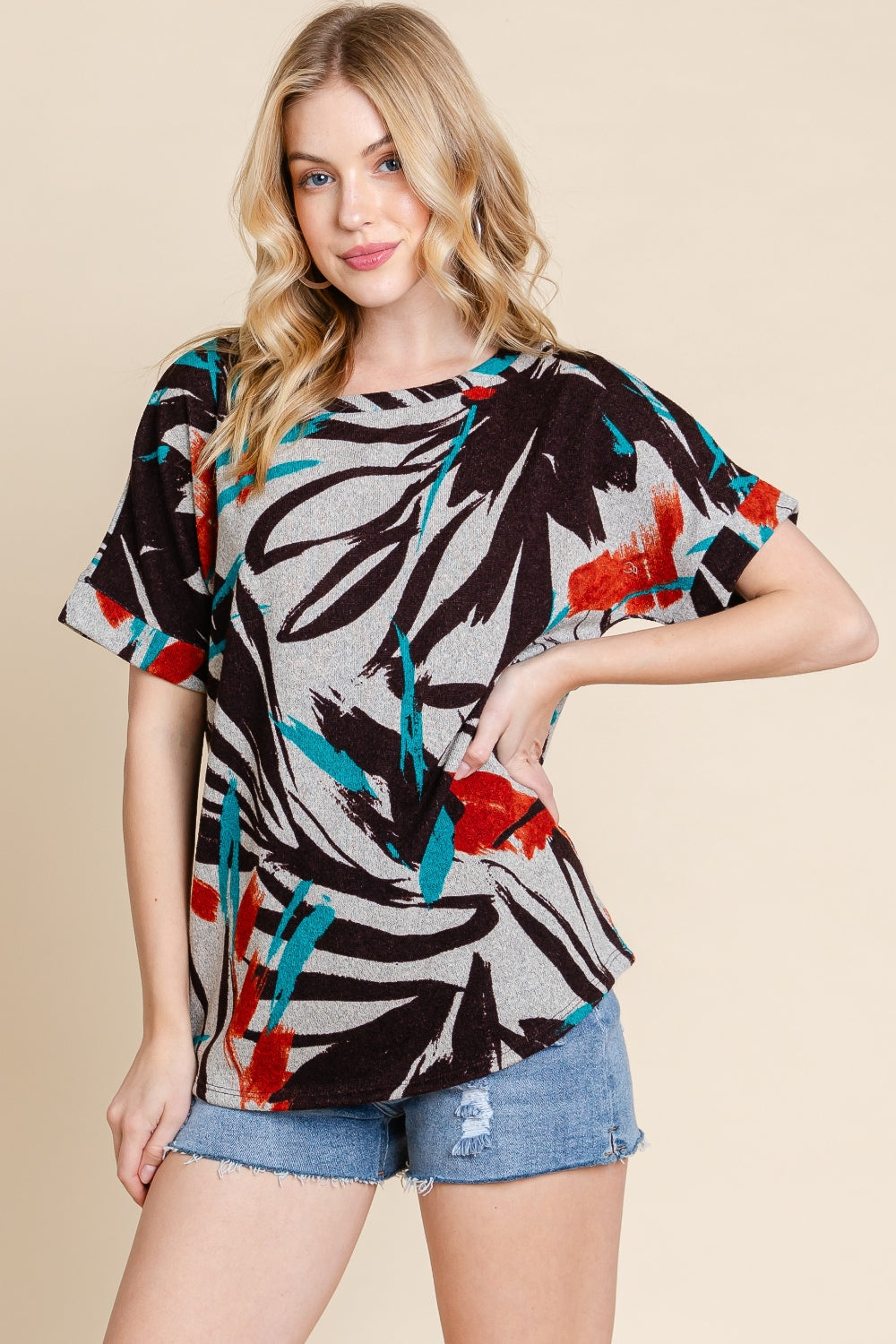 Printed Round Neck Short Sleeve T-Shirt for Women | T-Shirt | Ro + Ivy