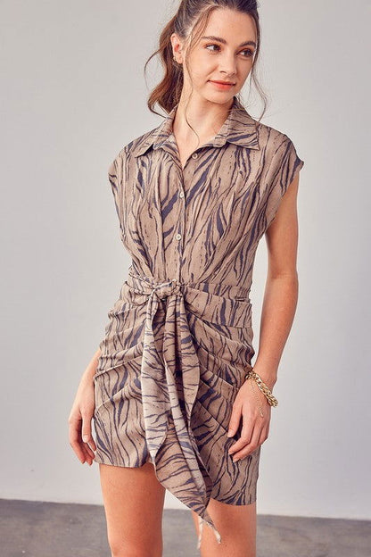 Printed Front Tie Dress - Ro + Ivy