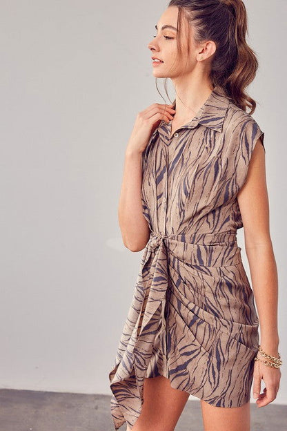 Printed Front Tie Dress - Ro + Ivy