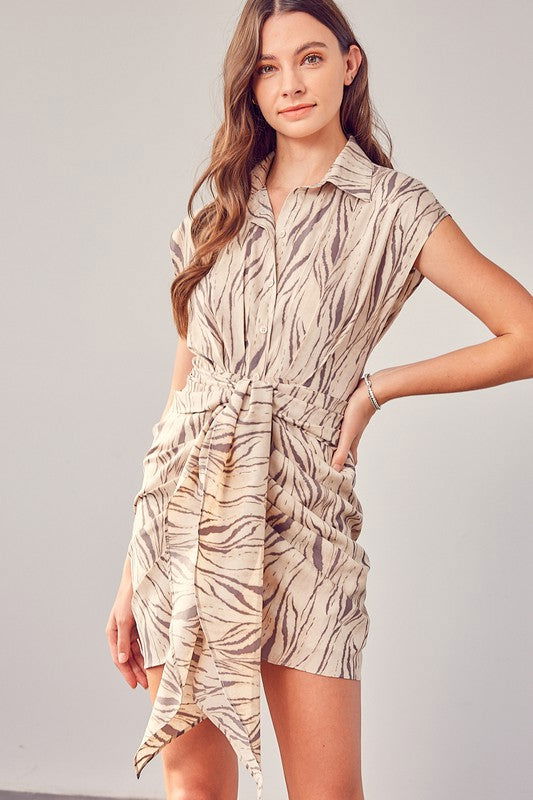 Printed Front Tie Dress - Ro + Ivy